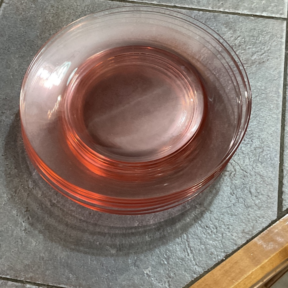 Elegant Pink Glass Dinner Plates